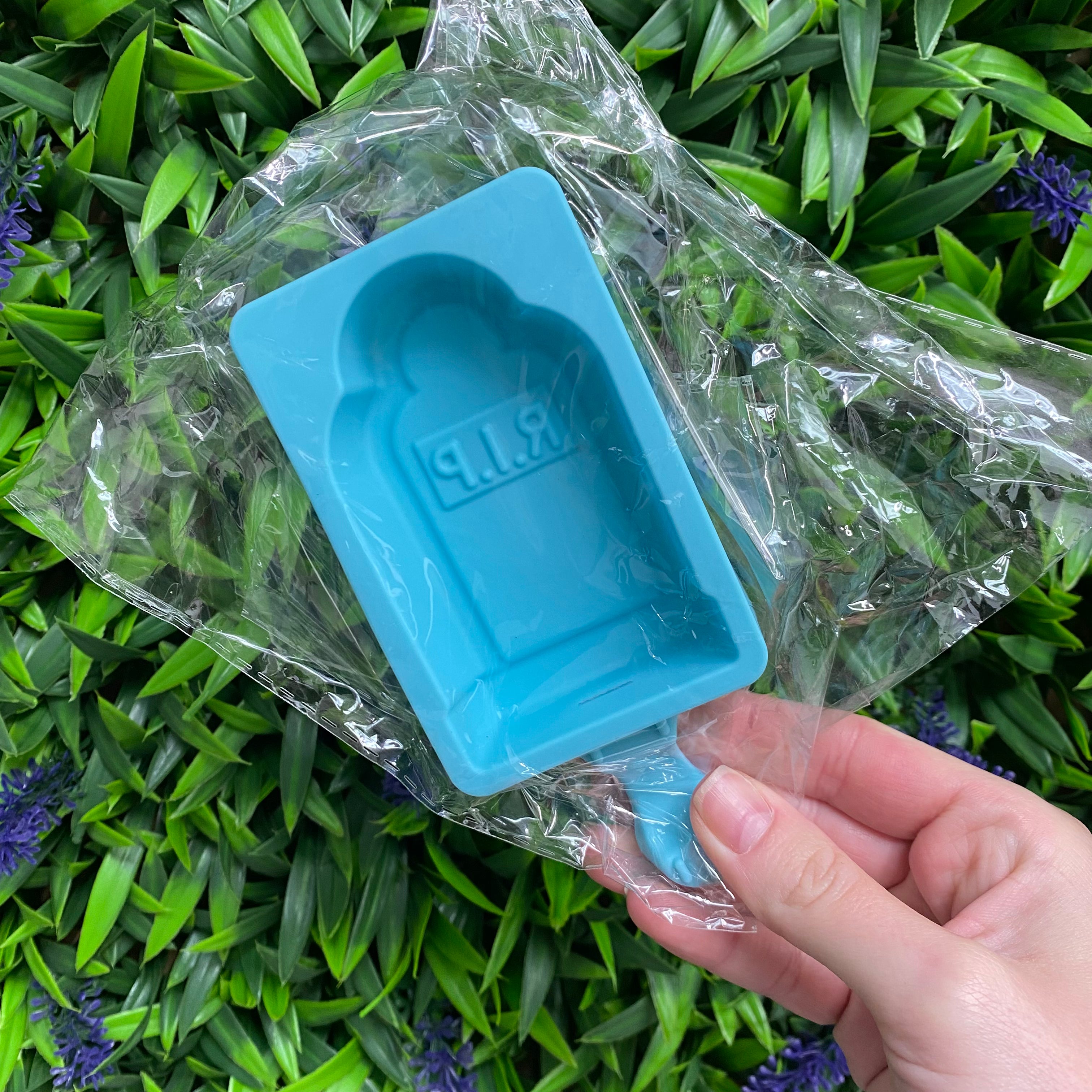 Halloween Tombstone Silicone Cakesicle Mould + Popsicle Sticks