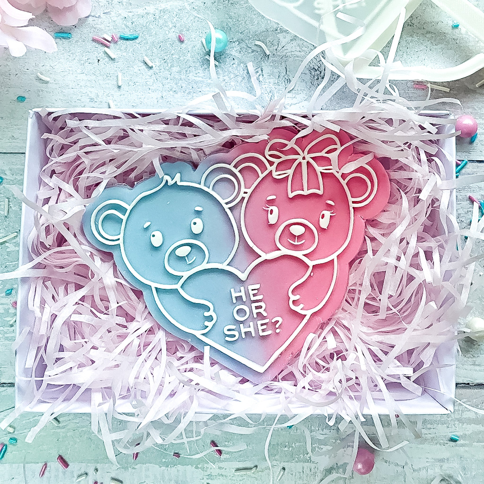 Gender Reveal He Or She Teddy Bears Emboss & Cutter Set