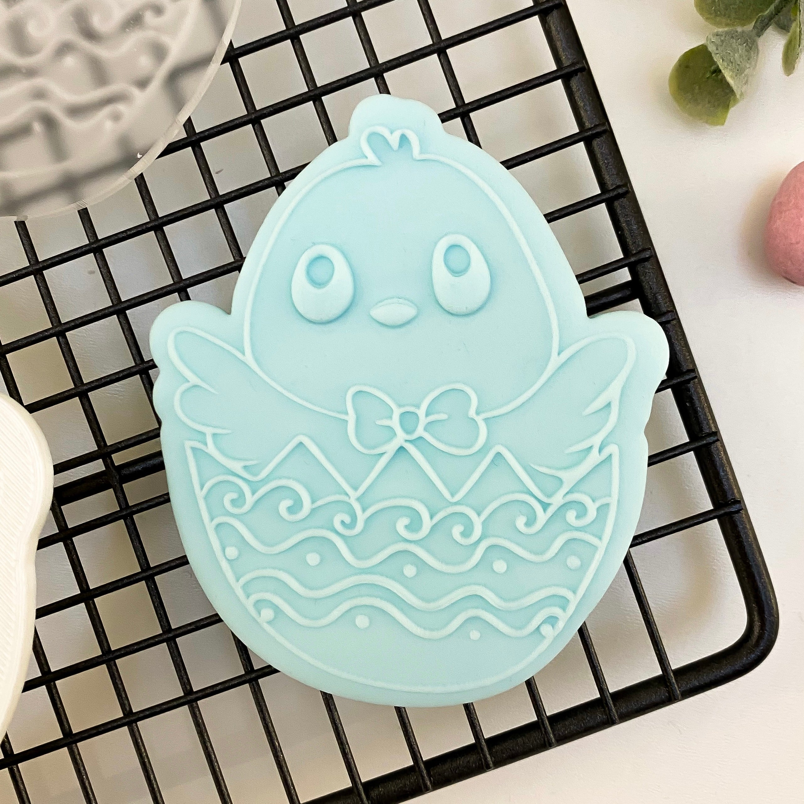 Easter Chick - Embosser & Cutter Set