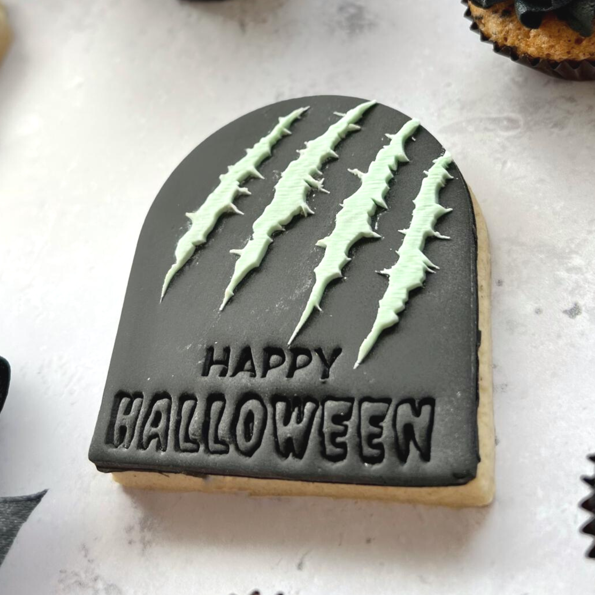 Monster Claw Embosser