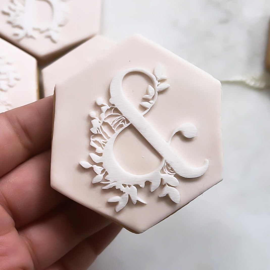 Floral Ampersand - Deluxe Embosser