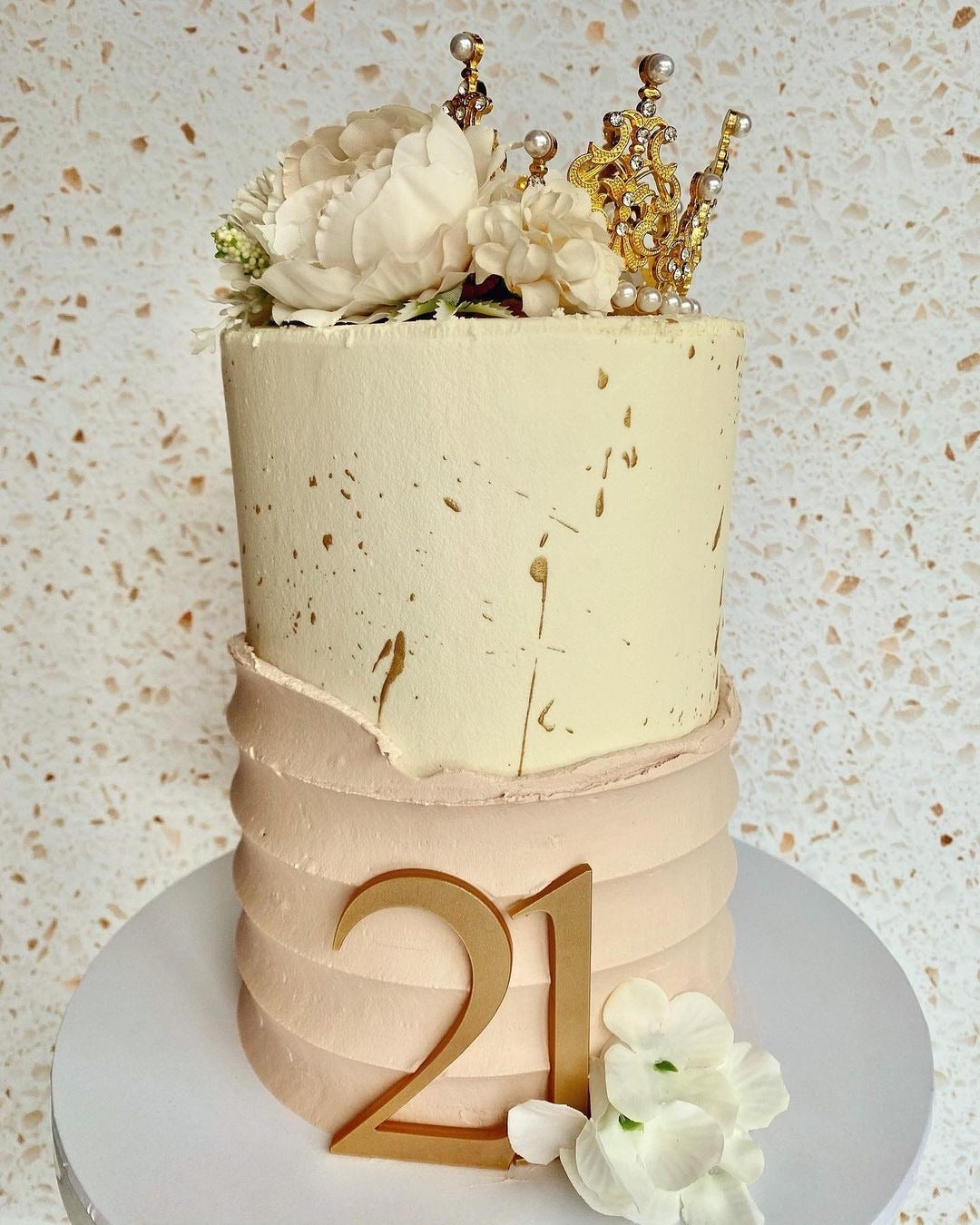 Sugar Scrape Metal Cake Scraper - Style 25 (Wide Scallop)