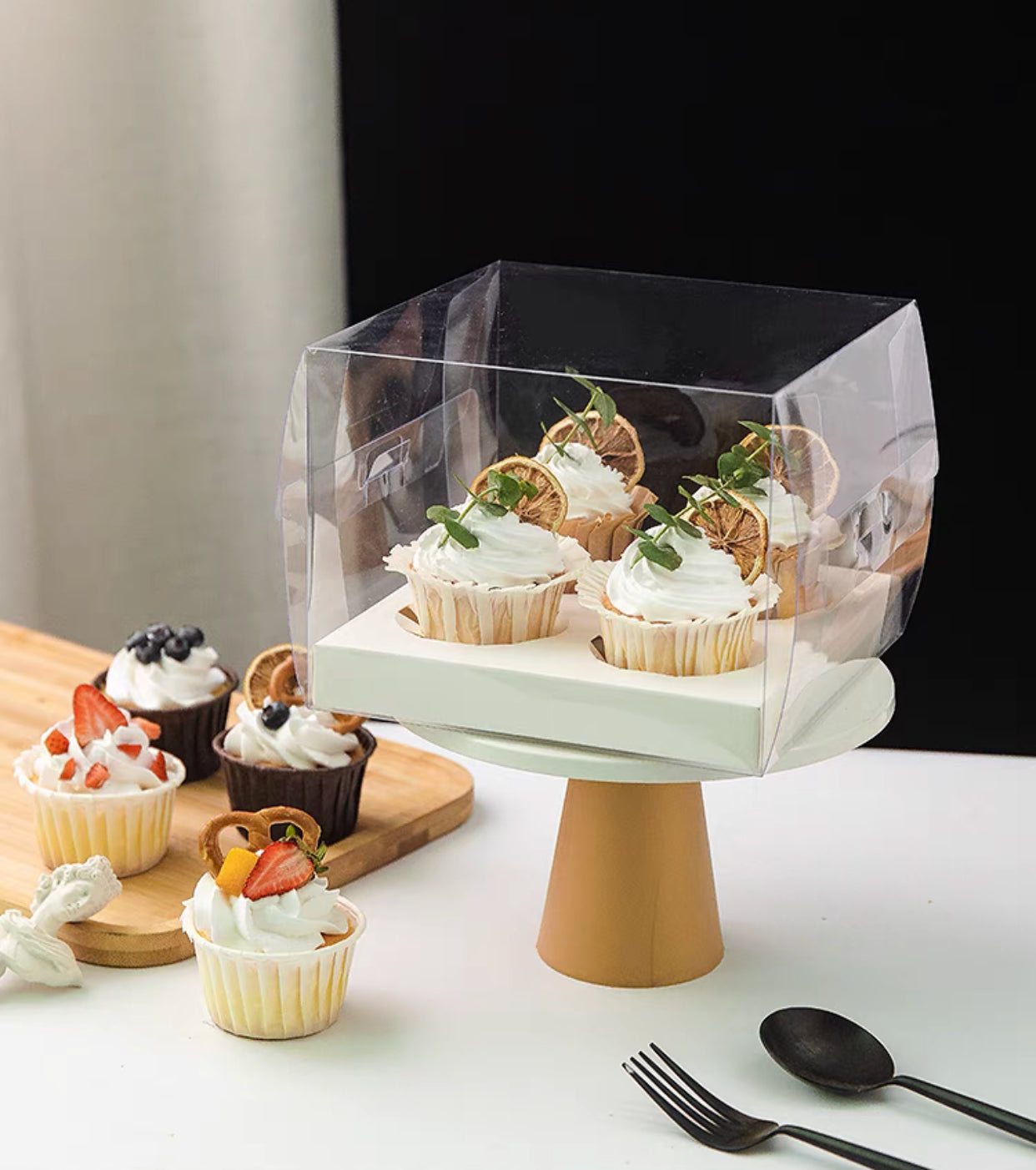 Luxury Cupcake Box With Clear Lid & Insert - Pack of 5